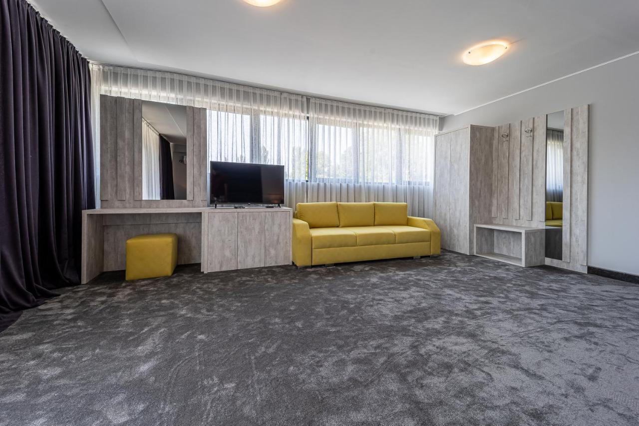 Hotel Caesar 2 Kŭrdzhali المظهر الخارجي الصورة